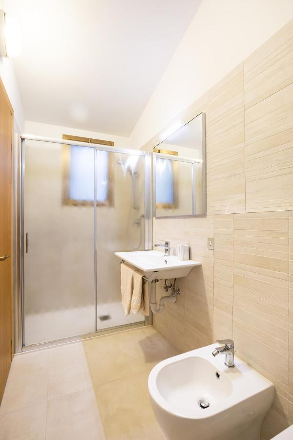 Villa Maranese Lignano Sabbiadoro Buitenkant foto