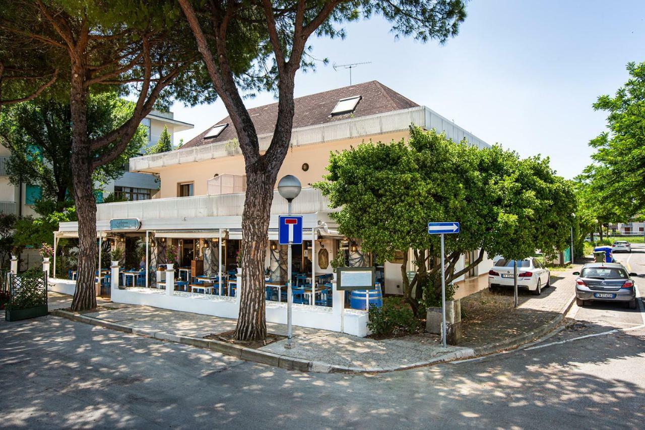 Villa Maranese Lignano Sabbiadoro Buitenkant foto